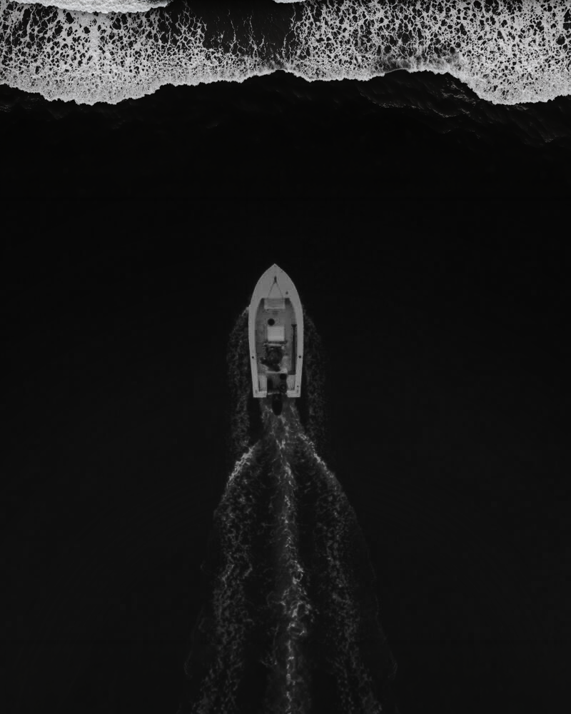 speed boat